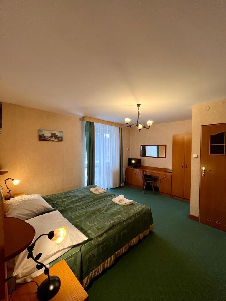 Pensjonat Henryk Krynica-Zdrój Exterior foto